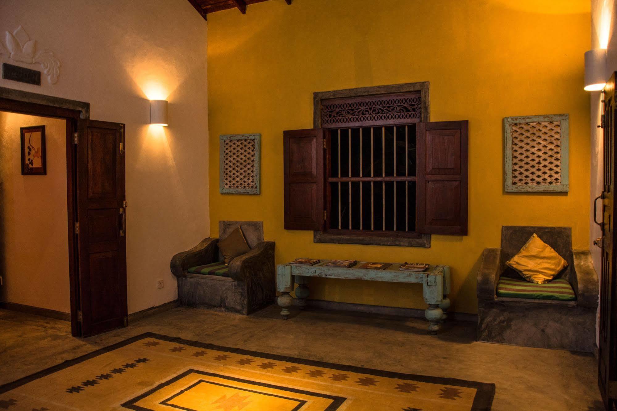 Villa Kubura Hikkaduwa Esterno foto