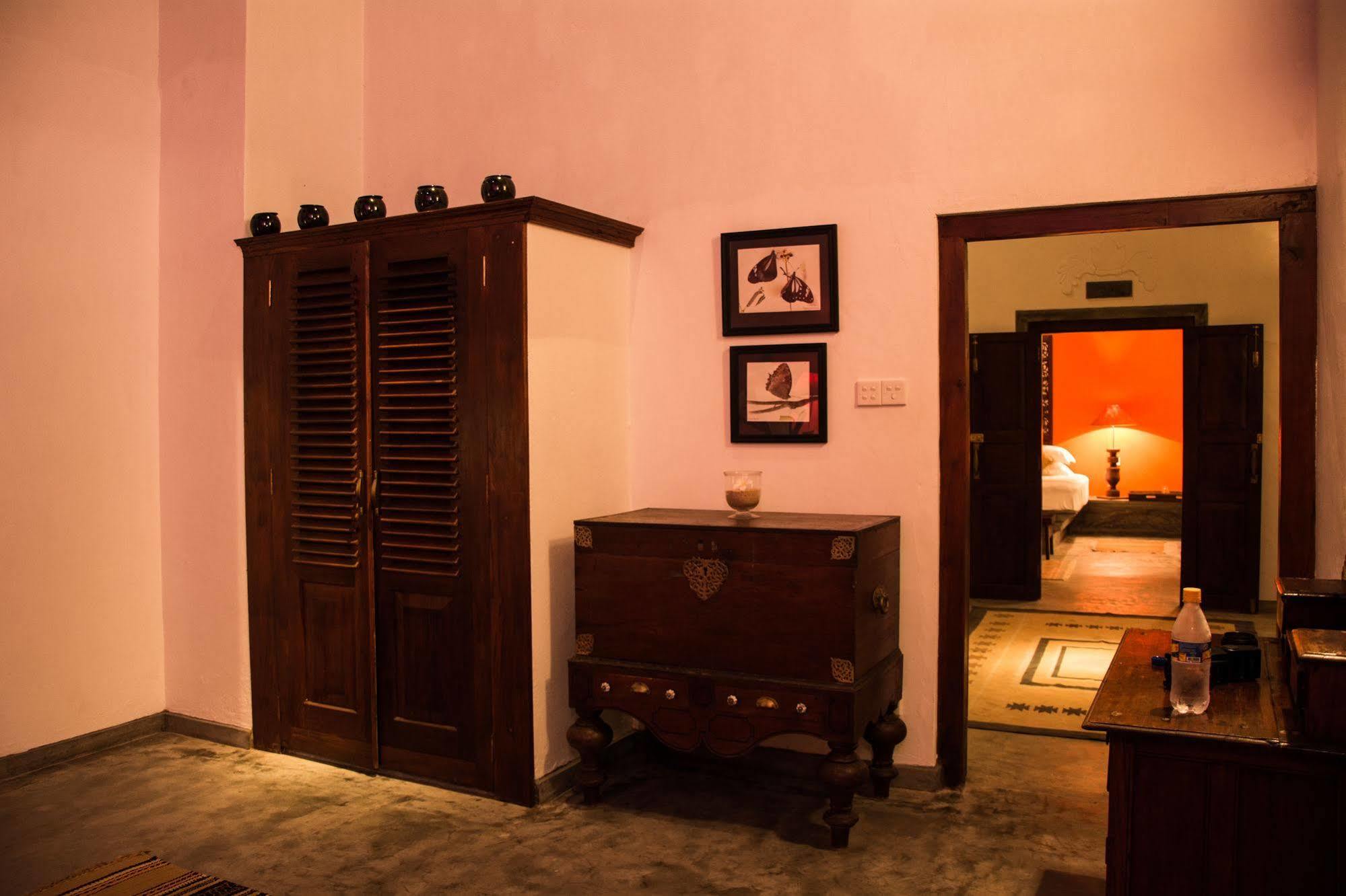 Villa Kubura Hikkaduwa Esterno foto